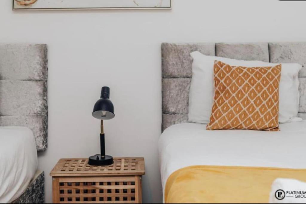 Sl Luxury 2 Bed Broad St Home Бирмингем Экстерьер фото